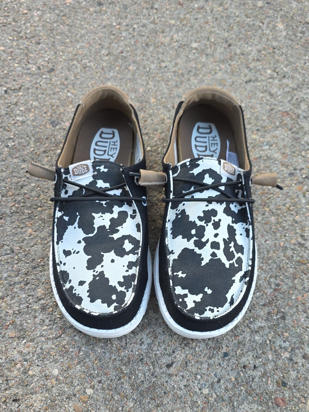 Hey Dude Wendy Cowgirl Black White Tan Cowprint Slip-On Loafers Size 7 - Picture 2 of 10